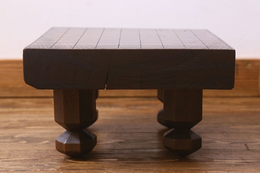 アンティーク雑貨　和製アンティーク　総ケヤキ材　はっきりとした木目が魅力的な将棋盤(花台、飾り台)