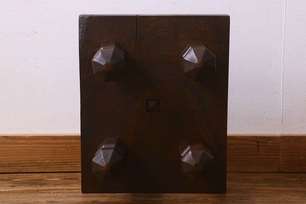 アンティーク雑貨　和製アンティーク　総ケヤキ材　はっきりとした木目が魅力的な将棋盤(花台、飾り台)