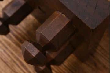 アンティーク雑貨　和製アンティーク　総ケヤキ材　はっきりとした木目が魅力的な将棋盤(花台、飾り台)