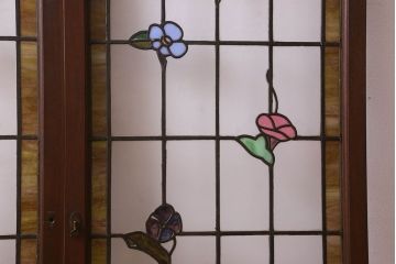 アンティーク雑貨　昭和初期　様々な花が可愛らしいステンドグラスのガラス戸(引き戸、建具)2枚組