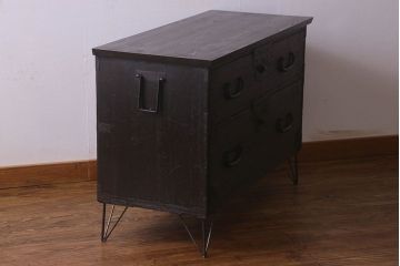 アンティーク家具　和製アンティーク　桐材　古い木の質感が味わい深いタンスローチェスト(衣装箪笥、引き出し、桐箪笥、桐たんす)