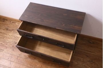 アンティーク家具　和製アンティーク　桐材　古い木の質感が味わい深いタンスローチェスト(衣装箪笥、引き出し、桐箪笥、桐たんす)