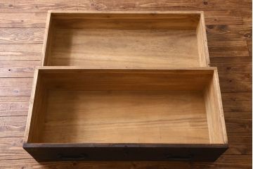 アンティーク家具　和製アンティーク　桐材　古い木の質感が味わい深いタンスローチェスト(衣装箪笥、引き出し、桐箪笥、桐たんす)