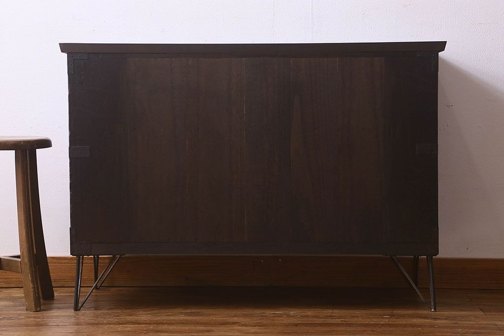 アンティーク家具　和製アンティーク　桐材　古い木の質感が味わい深いタンスローチェスト(衣装箪笥、引き出し、桐箪笥、桐たんす)