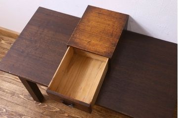 アンティーク雑貨　和製アンティーク　古い木の質感が味わい深い小引き出し(小物収納、小物入れ)