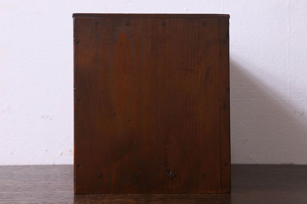 アンティーク雑貨　和製アンティーク　ヒノキ材　味わい深い風合いの小引き出し(小物収納、小物入れ)