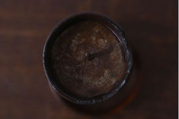 アンティーク雑貨　和製アンティーク　ケヤキ材　挽きもののデザインが魅力的なろうそく立て(燭台)