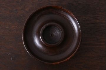 アンティーク雑貨　和製アンティーク　ケヤキ材　挽きもののデザインが魅力的なろうそく立て(燭台)