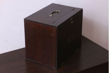 アンティーク雑貨　昭和レトロ　シックな雰囲気漂う　歯医者さんの古い往診箱(小引き出し、裁縫箱、小物収納)
