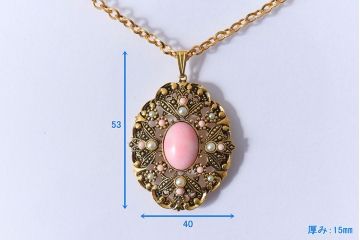 アンティーク雑貨　AVON(エイボン)　ヴィクトリアン調のビンテージペンダント
