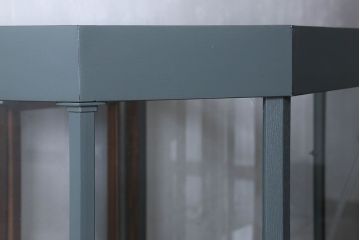 ペイント家具 レトロ 印象的な形のガラスケース(ショーケース、陳列棚)