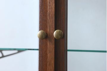 ペイント家具 レトロ 印象的な形のガラスケース(ショーケース、陳列棚)