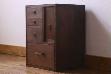 アンティーク雑貨　和製アンティーク　慳貪扉付き　シックな雰囲気漂う小引き出し(小物収納、小物入れ)