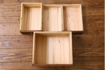 アンティーク雑貨　和製アンティーク　慳貪扉付き　シックな雰囲気漂う小引き出し(小物収納、小物入れ)