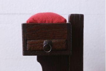 アンティーク雑貨　和製アンティーク　栗材　懐かしい雰囲気漂う古い針箱(小引き出し)