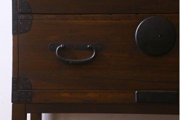 アンティーク家具　和製アンティーク　棚と脚付き!和モダンなチェスト(引き出し、衣装箪笥)