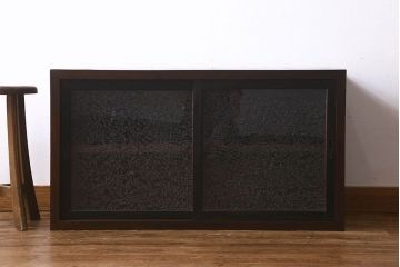 アンティーク家具　和製アンティーク　結霜ガラス　シンプルなデザインで使い勝手の良い戸棚(収納棚、本箱)