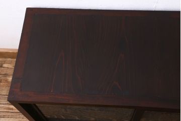 アンティーク家具　和製アンティーク　結霜ガラス　シンプルなデザインで使い勝手の良い戸棚(収納棚、本箱)