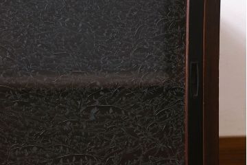 アンティーク家具　和製アンティーク　結霜ガラス　シンプルなデザインで使い勝手の良い戸棚(収納棚、本箱)