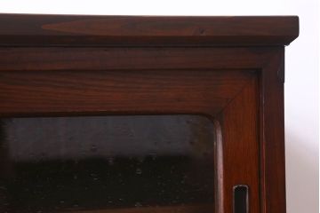 レトロ家具　昭和レトロ　漆塗りが美しい鉄脚付き箪笥ローボード(収納棚、ローチェスト、テレビボード)