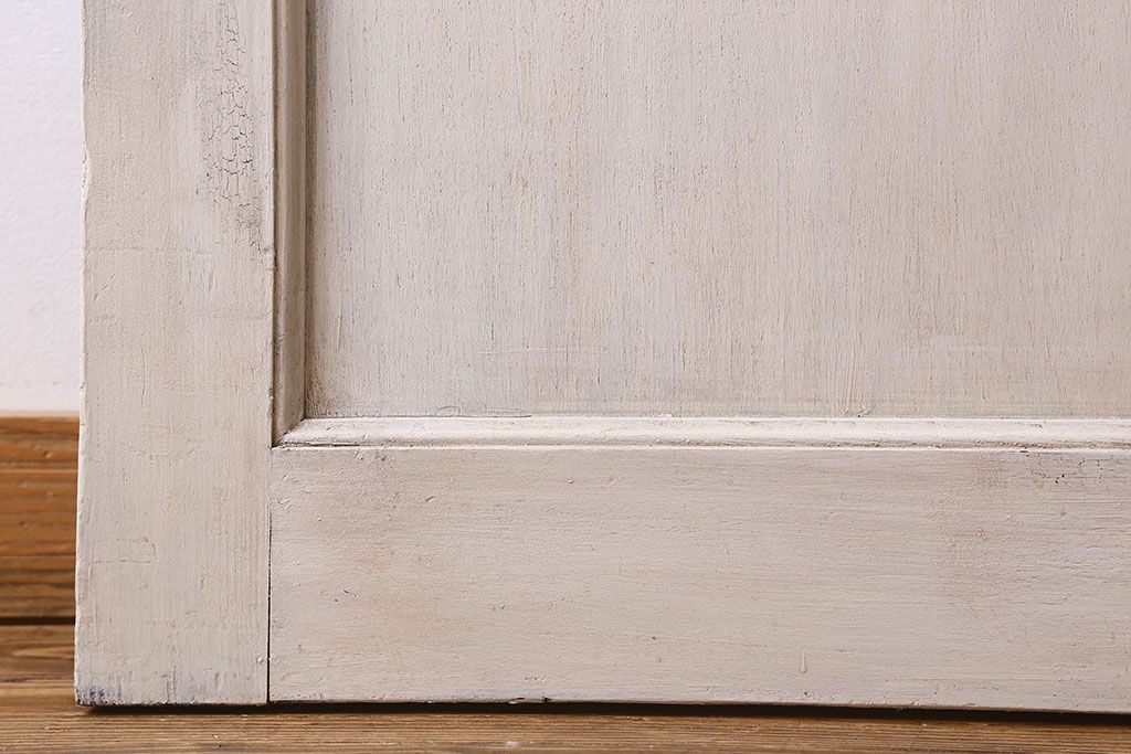 ペイント建具　モールガラス入り　ナチュラルな雰囲気が魅力的な木製ドア(扉)