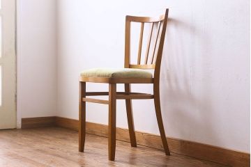 ヴィンテージ家具　イギリスビンテージ　温かみのある雰囲気漂うブナ材のチェア(椅子、ダイニングチェア、イス、英国)(1)(R-026415)