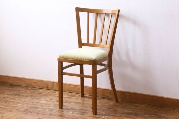 ヴィンテージ家具　イギリスビンテージ　温かみのある雰囲気漂うブナ材のチェア(椅子、ダイニングチェア、イス、英国)(2)(R-026416)