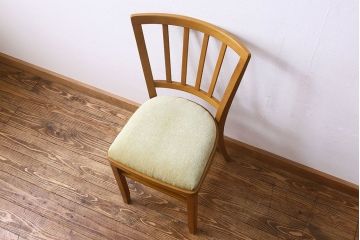 ヴィンテージ家具　イギリスビンテージ　温かみのある雰囲気漂うブナ材のチェア(椅子、ダイニングチェア、イス、英国)(2)(R-026416)
