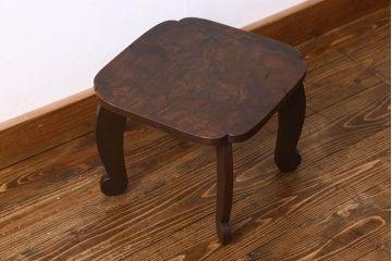 アンティーク雑貨　和製アンティーク　総ケヤキ材　天板の玉杢が美しい花台(飾り台)