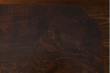 アンティーク雑貨　和製アンティーク　総ケヤキ材　天板の玉杢が美しい花台(飾り台)