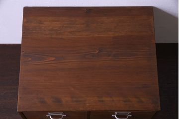 アンティーク家具　和製アンティーク　木の質感が味わい深い小引き出し(小物収納)