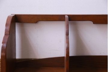 アンティーク雑貨　和製アンティーク　レトロな雰囲気漂う4連のブックスタンド(本立て)