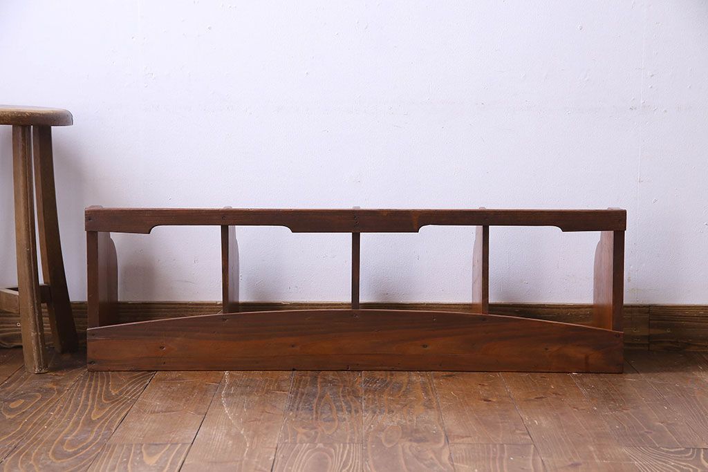 アンティーク雑貨　和製アンティーク　レトロな雰囲気漂う4連のブックスタンド(本立て)