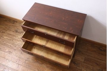 アンティーク家具　和製アンティーク　漆塗りが上品なチェスト(箪笥、タンス)