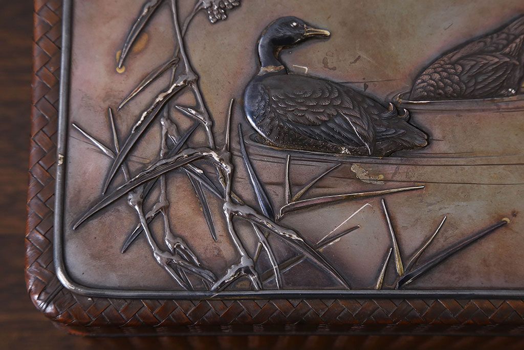 アンティーク雑貨　和製アンティーク　細かなデザインと網代が高級感を放つ小箱(小物収納)