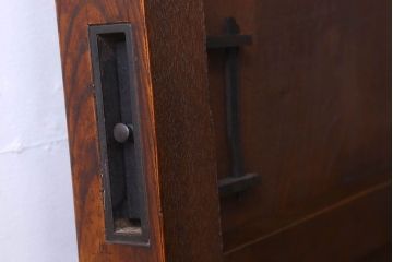 極上品　総ケヤキ材　美しい漆塗りが魅力的な新潟産アンティーク蔵戸(建具、玄関戸)