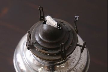 アンティーク雑貨　和製アンティーク　シャビーなオイルランプ(灯油ランプ、テーブルランプ)