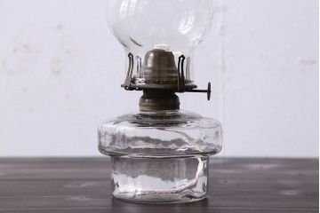 アンティーク雑貨　【A様ご成約品】昭和レトロ　デザインが目を引くオイルランプ(吊りランプ)