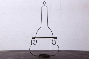 アンティーク雑貨　【A様ご成約品】昭和レトロ　デザインが目を引くオイルランプ(吊りランプ)