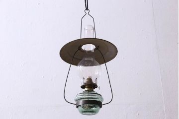 アンティーク雑貨　昭和レトロ　アウトドアの雰囲気を味わえる吊りランプ(オイルランプ)