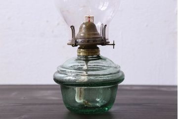 アンティーク雑貨　昭和レトロ　アウトドアの雰囲気を味わえる吊りランプ(オイルランプ)