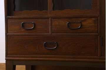 アンティーク家具　お洒落で可愛らしいアンティークローボード(サイドボード、テレビボード、TVボード)