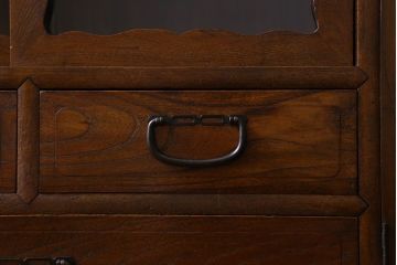 アンティーク家具　お洒落で可愛らしいアンティークローボード(サイドボード、テレビボード、TVボード)