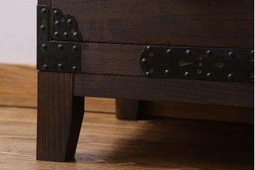 アンティーク家具　桐材製　アンティークローチェスト(衣装箪笥、タンス、引き出し、桐箪笥、桐たんす)