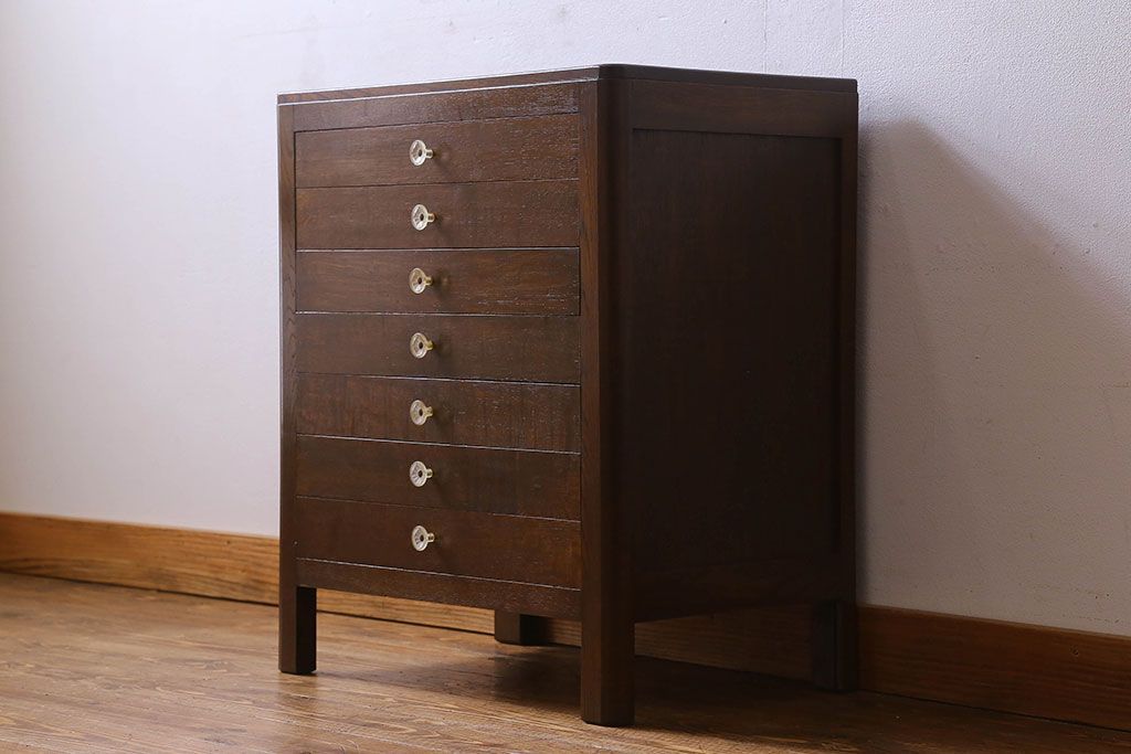 アンティーク家具　和製アンティーク　シックな雰囲気漂うナラ材のサイドチェスト(引き出し、書類収納)