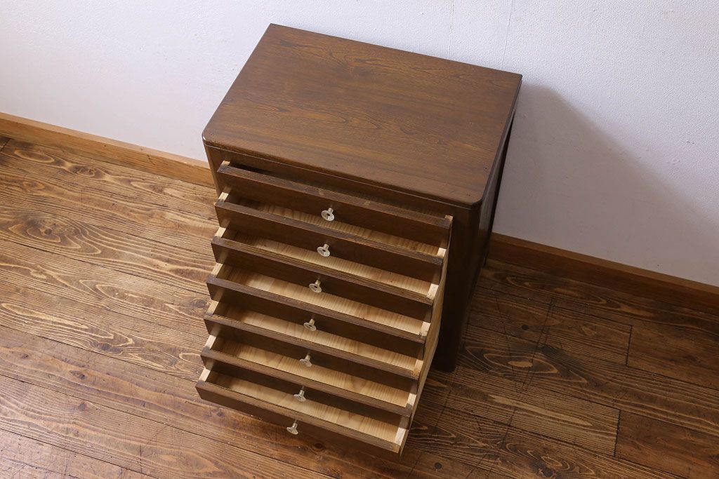 アンティーク家具　和製アンティーク　シックな雰囲気漂うナラ材のサイドチェスト(引き出し、書類収納)