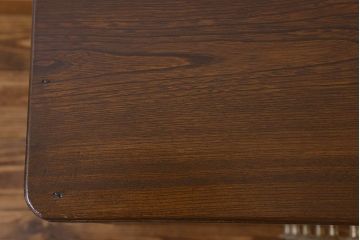 アンティーク家具　和製アンティーク　シックな雰囲気漂うナラ材のサイドチェスト(引き出し、書類収納)