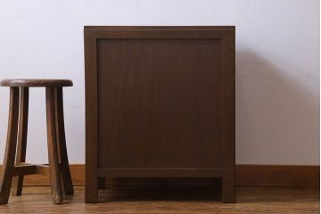 アンティーク家具　和製アンティーク　シックな雰囲気漂うナラ材のサイドチェスト(引き出し、書類収納)