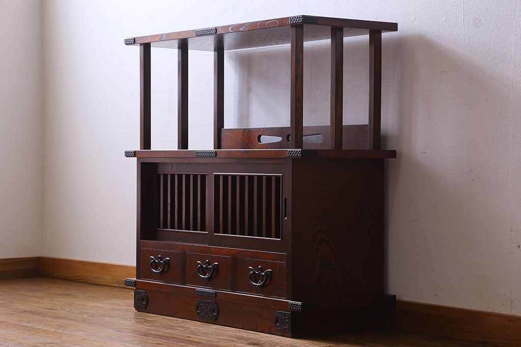 中古　伝統民芸家具　岩谷堂　欅材の杢目が美しい飾り棚2号(収納棚)(定価約28万円)