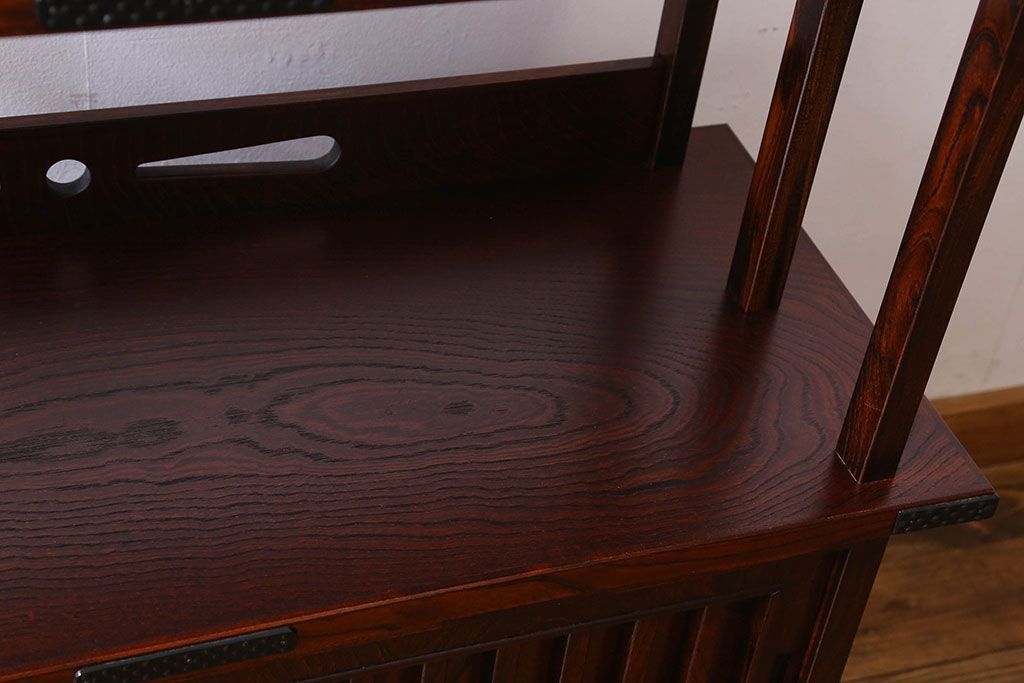 中古　伝統民芸家具　岩谷堂　欅材の杢目が美しい飾り棚2号(収納棚)(定価約28万円)